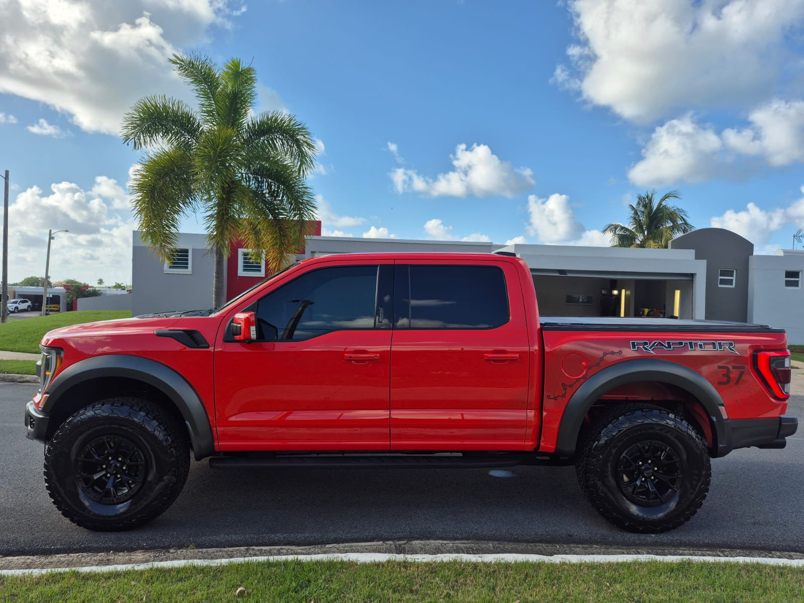 WhatsApp Image 2025-11-20 at 11.04.43 AM